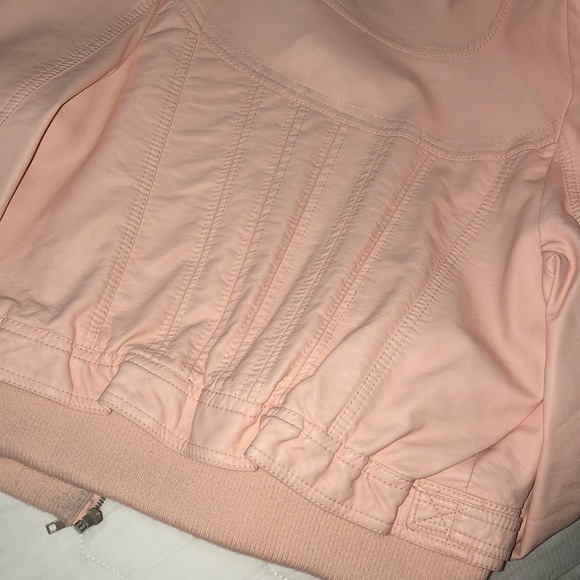 Jacket - Picture 4 of 5